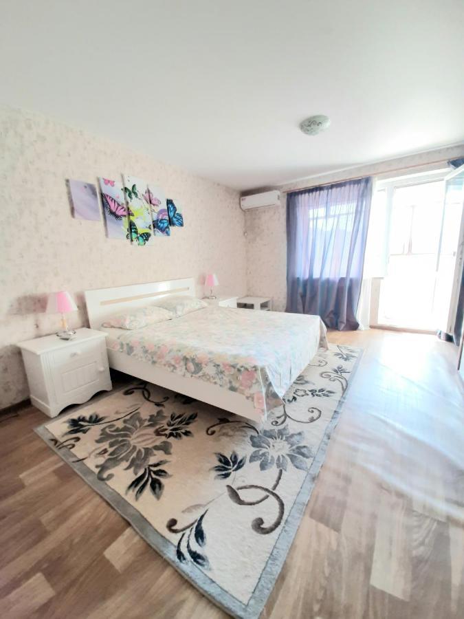 Apartamento 1 Комнатная На Позняках Kiev Exterior foto
